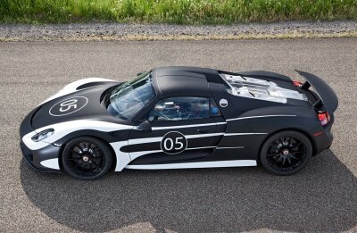 Гибрид Porsche 918 Spyder будет быстрее McLaren и Ferrari